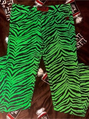 Tripp NYC Neon Green 💚 Zebra-Print Low Rise Skinny Jeans